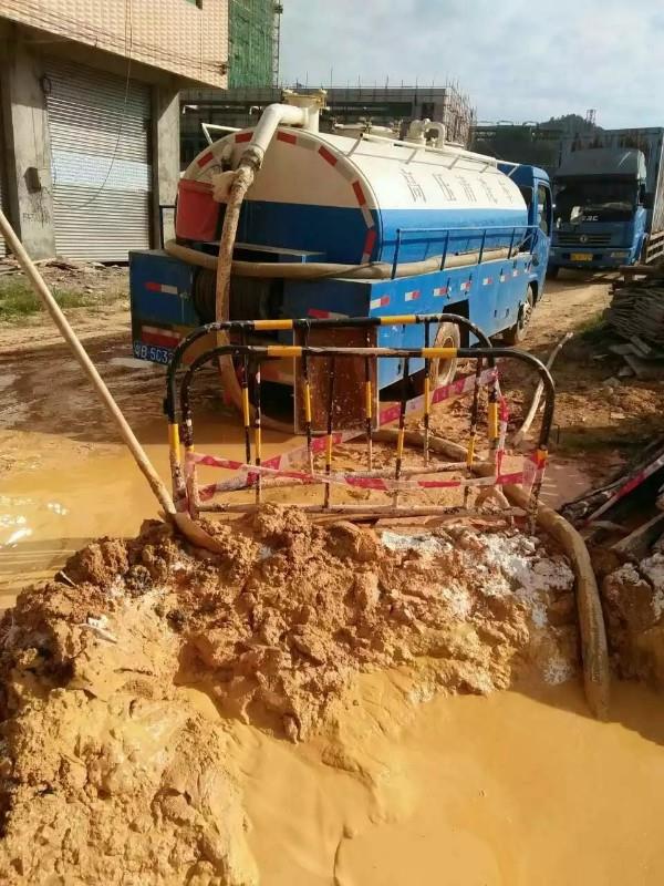 十月田镇工地淤泥清淤