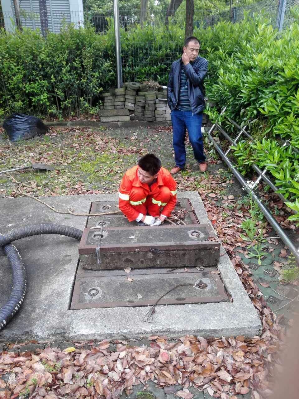 十月田镇吸污抽粪