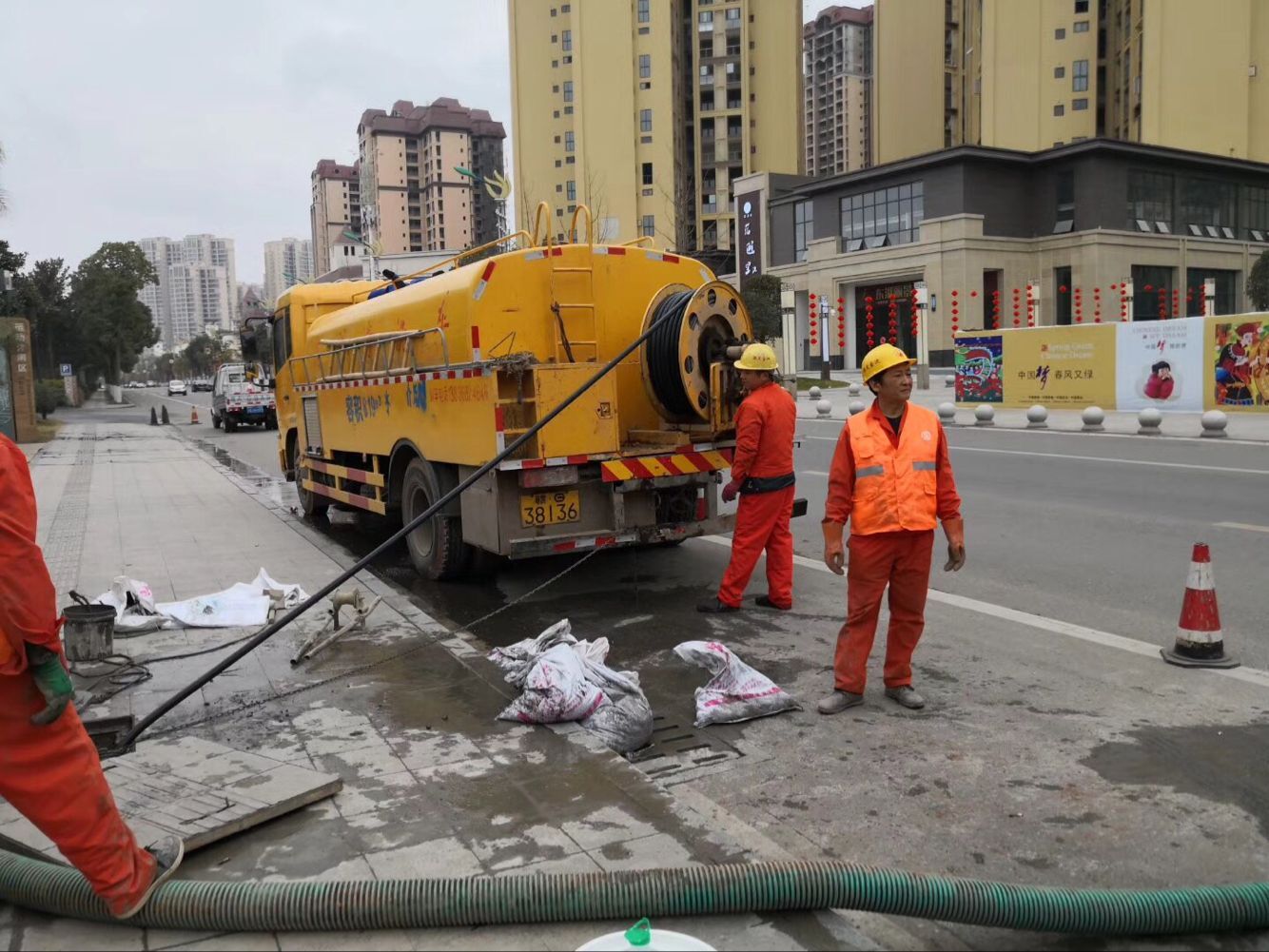 十月田镇排污管道清淤-管道清洗